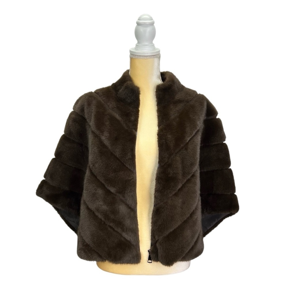 La Fiorentina Faux Fur Capelet Dark Brown Zip Front One Size Plush Cape New NWT - Picture 2 of 8